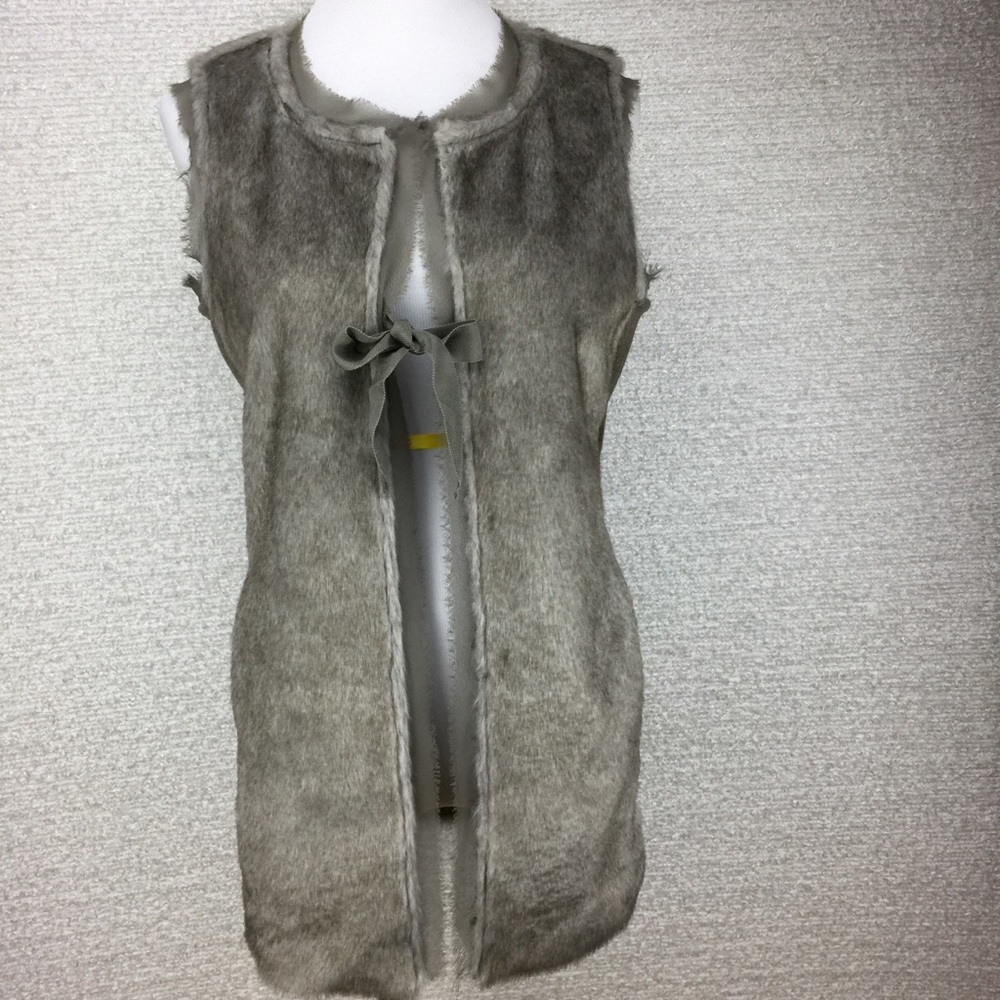 Simply Vera Vera Wang grey faux fur vest XS